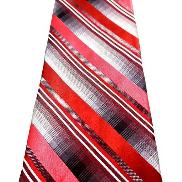 Van Heusen Silk‎ Tie Red Striped Woven - Picture 2 of 6